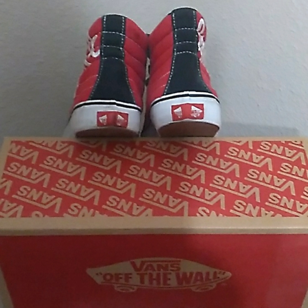 Shoes - Picture 3 of 3